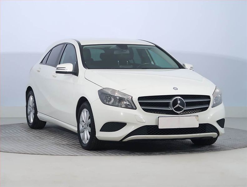 Mercedes-Benz Třídy A (2014) A 160 CDI, Serv.kniha - fotografie inzerátu