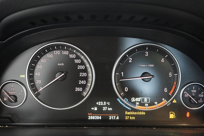 BMW X3 3.0d 230 kW XDRIVE AUTOMAT - fotka 22 z 32