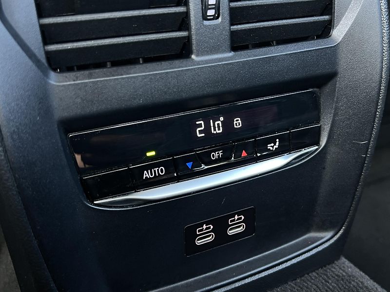 BMW Řada 3 318i A/T Model Advantage - fotka 24 z 26