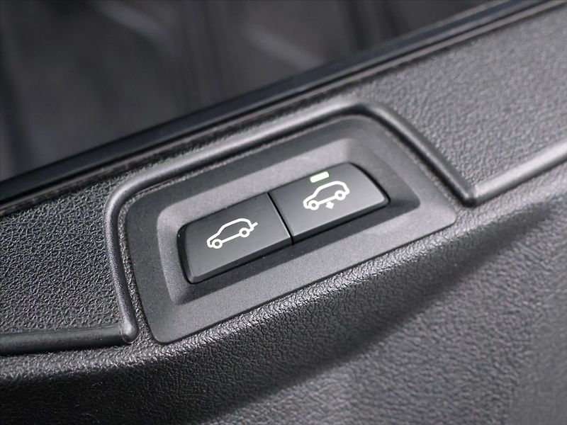 BMW X5 3,0 30d 195kW M-sport CZ DPH - fotka 10 z 50