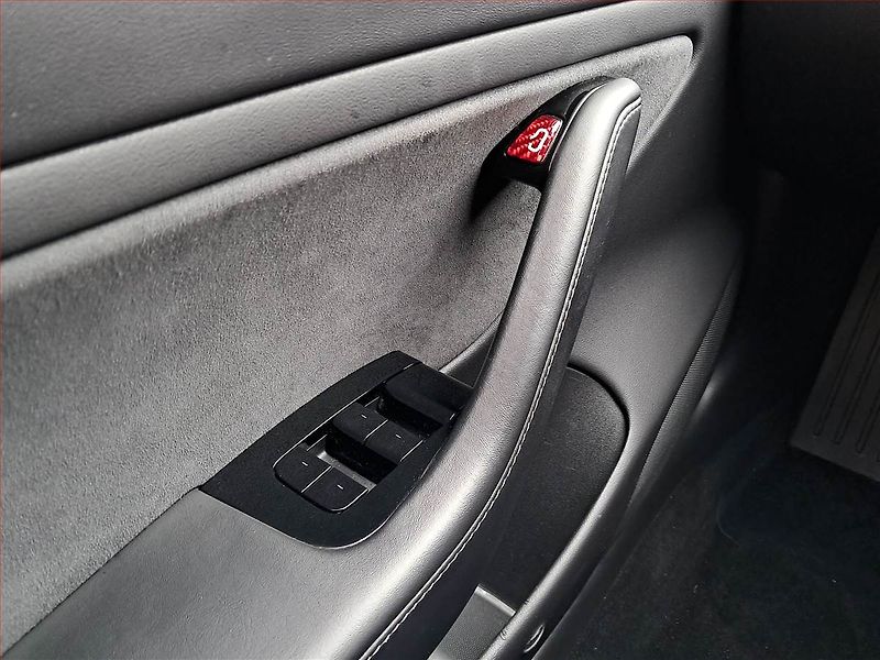 Tesla Model 3 (2019) Long Range 4WD 78kWh, SoH 81% - fotka 17 z 21
