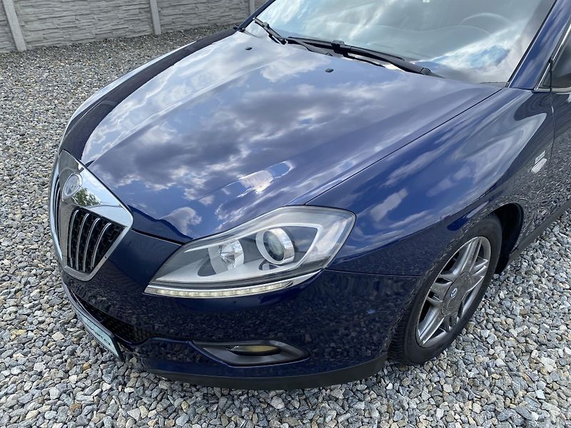 Lancia Delta 2.0JTD 165PS SPORT NAVI SERVIS - fotka 17 z 169