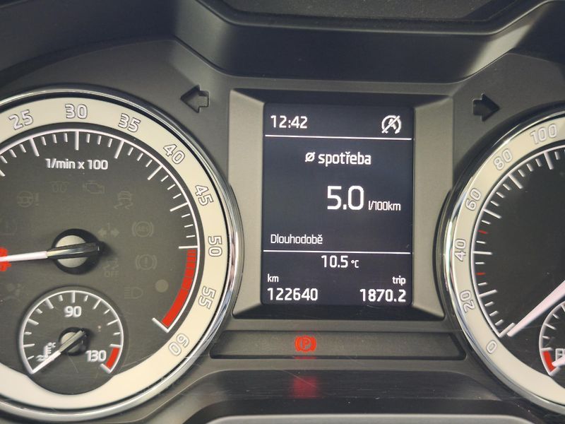 Škoda Octavia 2017 ČR 1.6 TDI 85kW STYLE - fotka 10 z 30