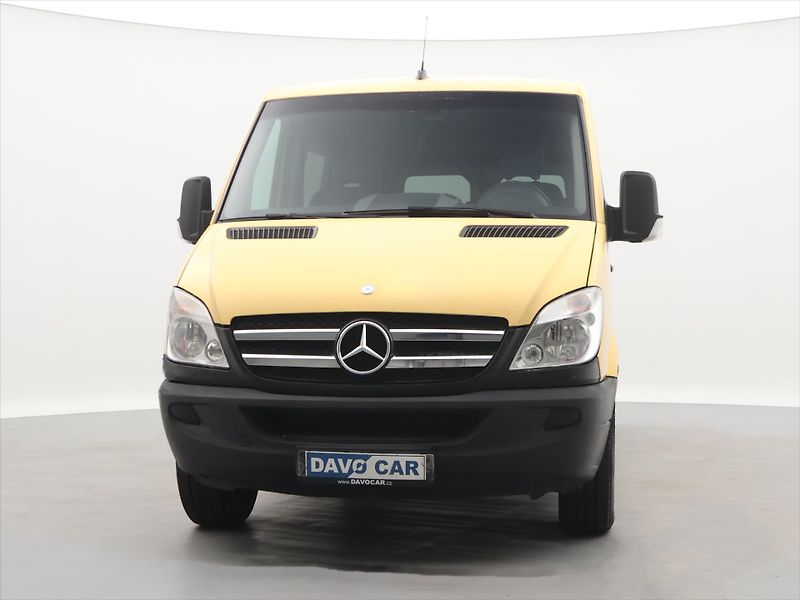 Mercedes-Benz Sprinter 2,1 210 CDI 70kW CZ - fotka 2 z 32