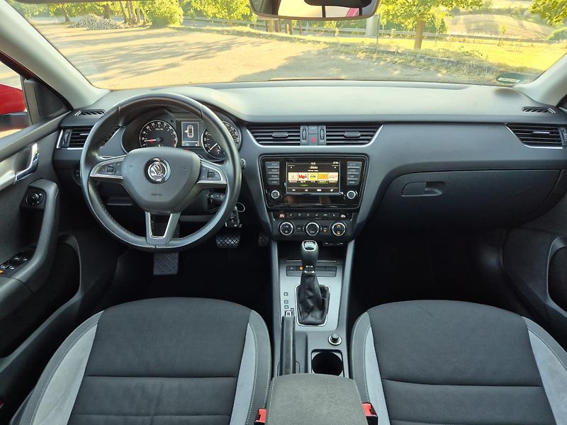 Škoda Octavia (2017) 2.0 TDI 110 kW DSG - fotka 18 z 35