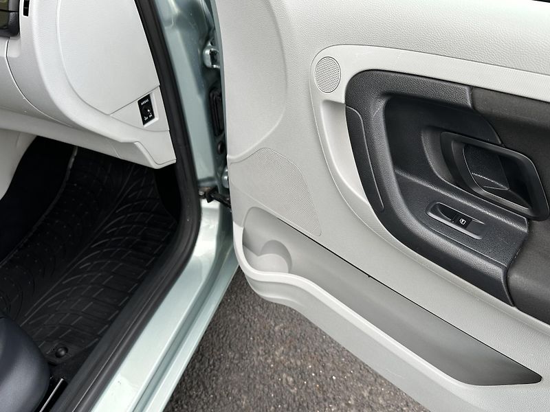 Škoda Fabia (2011) KOMBI 1.2TSI/63kW *KLIMA/TZ*  - fotka 17 z 28
