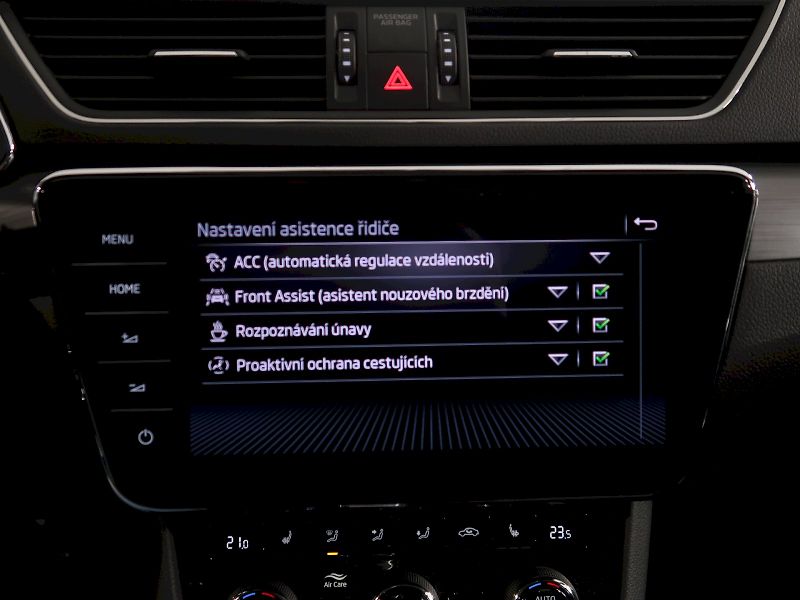 Škoda Superb (2023) STYLE PLUS 2.0TDI 147KW 4x4 DS - fotka 27 z 40