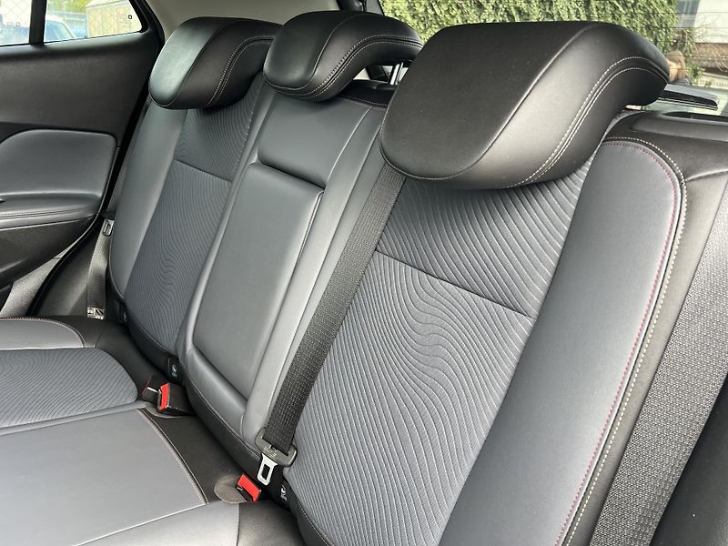 Opel Mokka 1.4T COSMO 4x4 KAMERA NAVI - fotka 23 z 37
