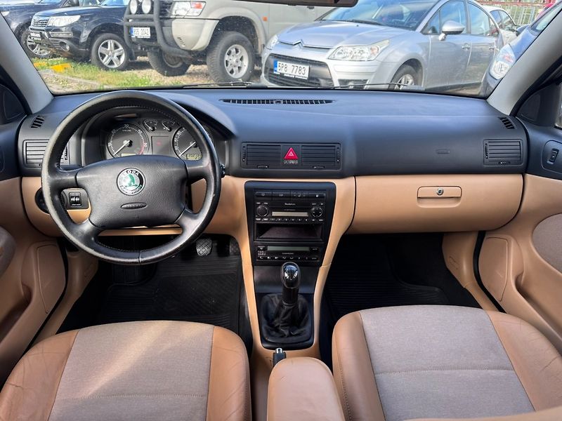 Škoda Octavia (2004) 1,9 TDI 81 KW ELEGANCE TAŽNÉ - fotka 21 z 42