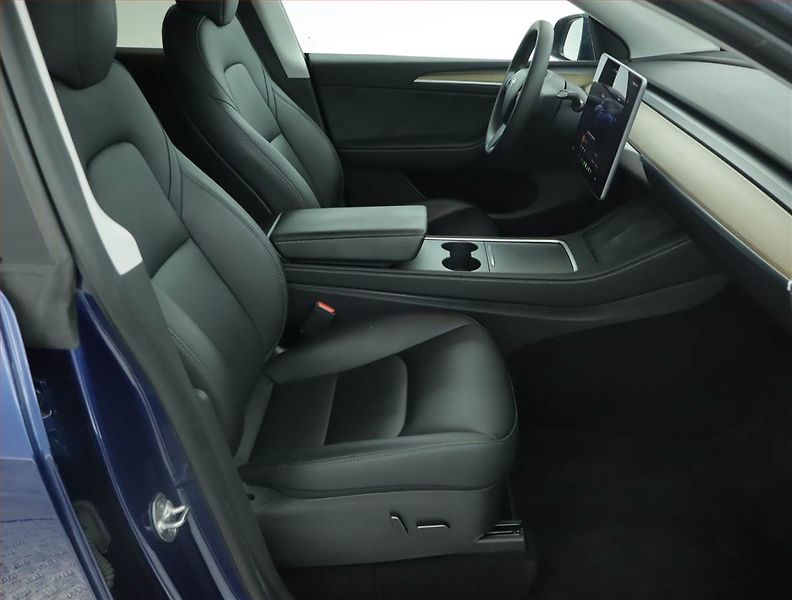 Tesla Model Y (2023) Long Range AWD 79kWh, SoH 91% - fotka 9 z 22