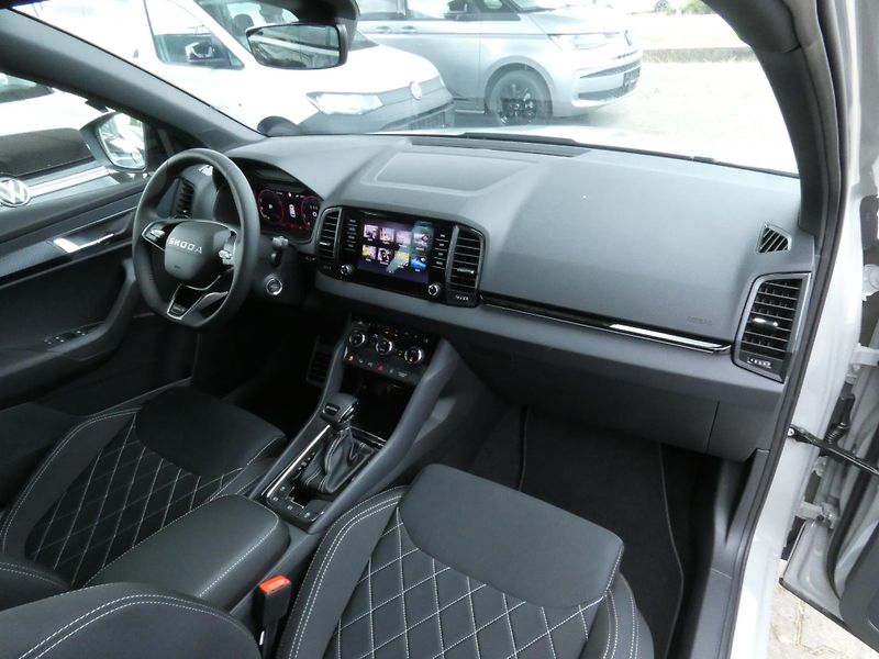 Škoda Karoq (2026) Sportline 1.5 TSI 110 kW DSG - fotka 19 z 30