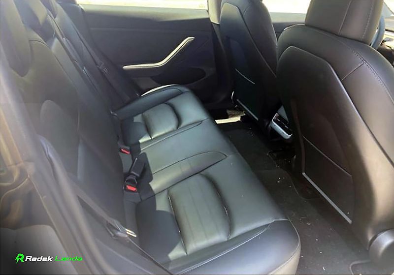 Tesla Model 3 (2023) LFP baterie, AMD Ryzen - fotka 8 z 8