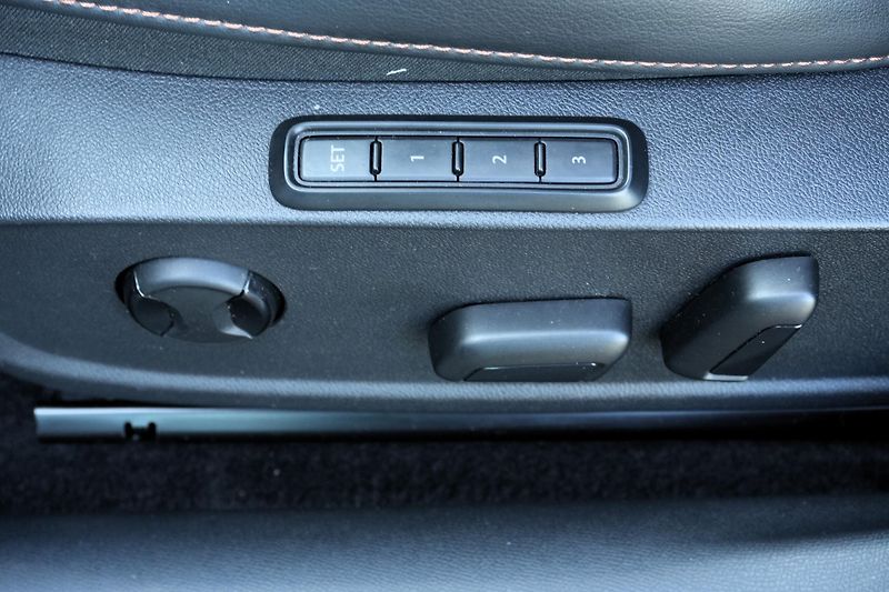 Cupra Formentor VZ 2.0 TSI, Remus, Beats, PPF - fotka 31 z 38