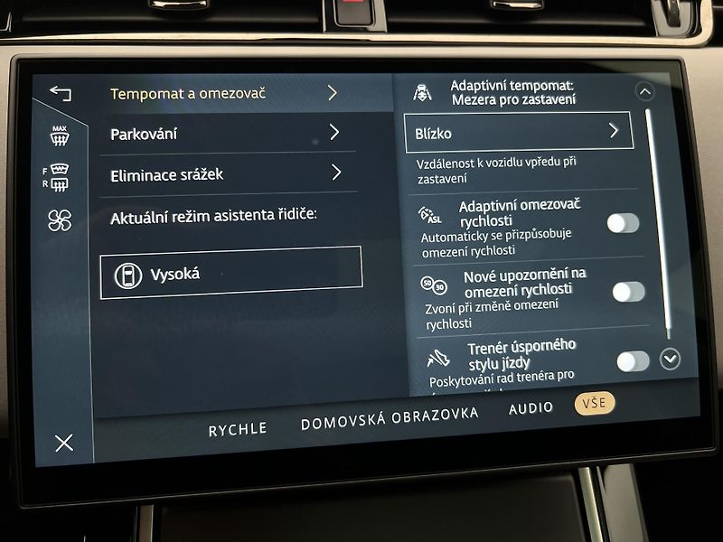 Land Rover Range Rover Evoque D200 AWD DYNAMIC SE AUT CZ - fotka 44 z 52