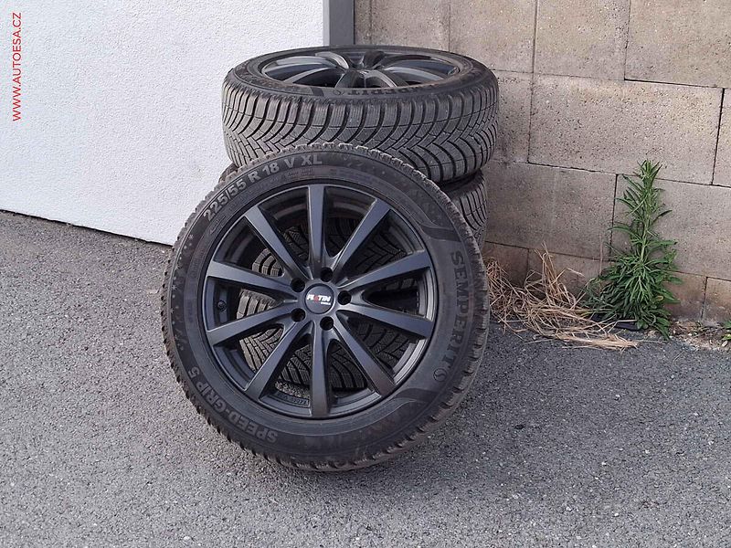 Peugeot 3008 (2020) 2.0 HDi, GT, AT, +ALU, panor - fotka 24 z 24