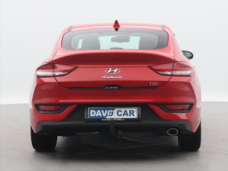 Hyundai i30 1,4 T-GDI 103 kW Style Fastbac - fotka 6 z 33