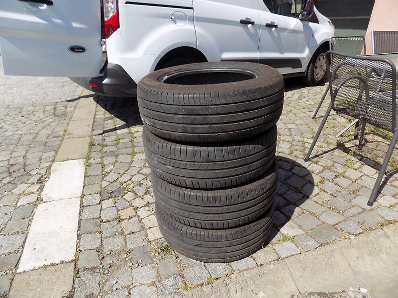 Ford Transit Connect 1,5 TDCI 88 KW KLIMA ČR!!! - fotka 43 z 44