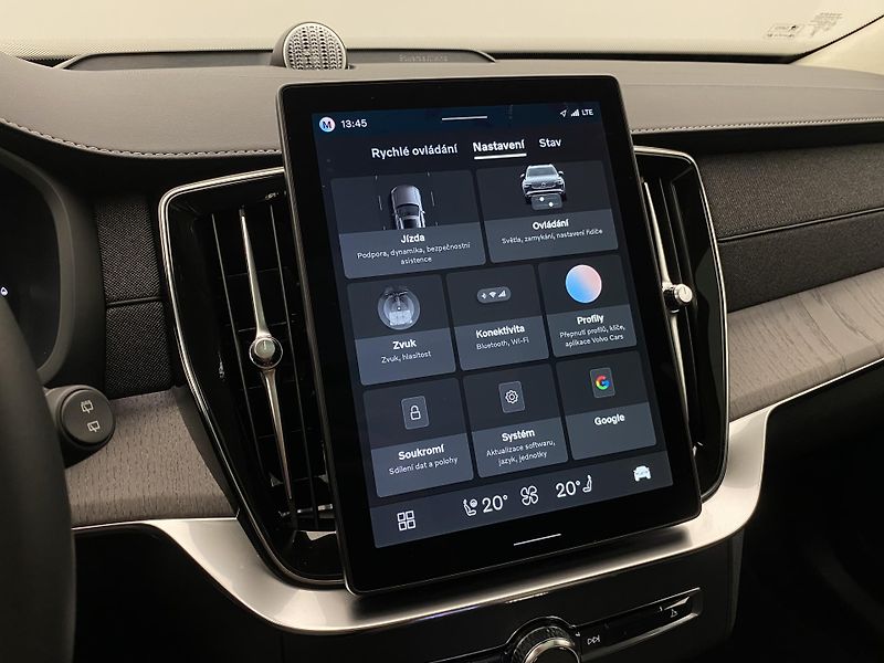 Volvo XC90 T8 AWD RECHARGE ULT REZERVACE - fotka 50 z 68