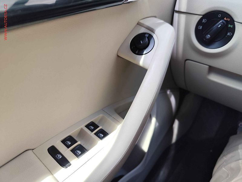 Škoda Octavia (2019) 2.0TDI, ČR, Style, LED, panor - fotka 23 z 33