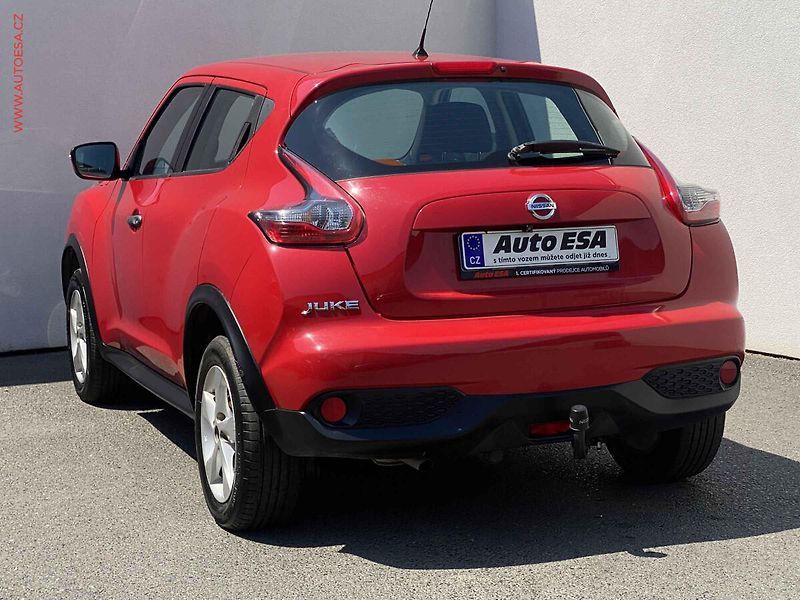 Nissan Juke (2017) 1.6 i, 1.maj,ČR, STK2/28, ČR - fotka 6 z 16