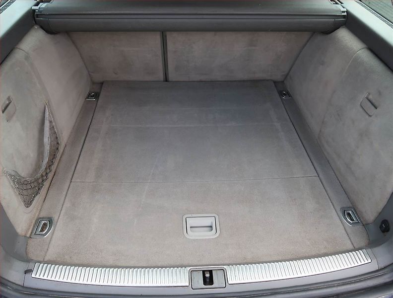 Audi A4 (2005) 2.0 TDI, po STK, Tažné - fotka 13 z 19