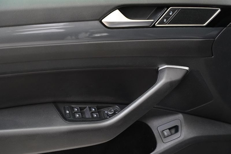 Volkswagen Arteon - fotka 12 z 26