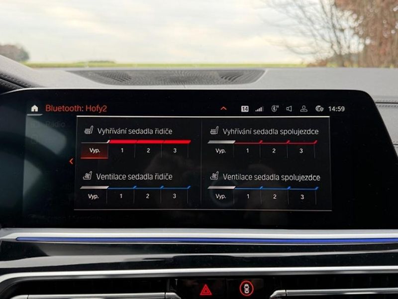 BMW X7 4,0i xDrive,mPaket competition - fotka 34 z 50