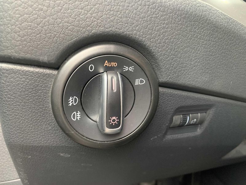 Volkswagen Multivan 2.0 TDi 150 kW DSG 2+2+3 - fotka 16 z 18