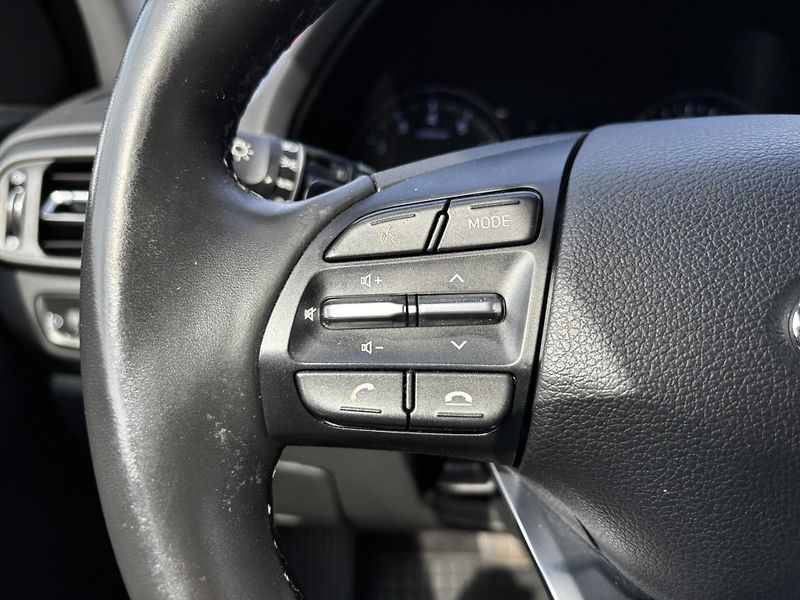 Hyundai i30 - fotka 9 z 16