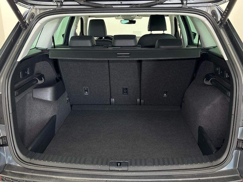 Škoda Kodiaq Laurin & Klement 4x4 DSG - fotka 10 z 31