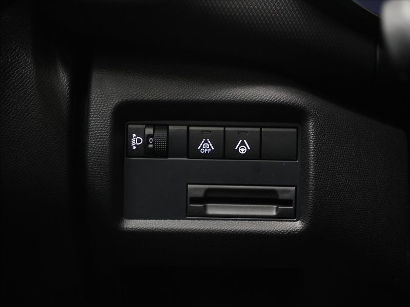 Citroën C5 Aircross 1,5 HDi 96kW AT Max.20tkm ČR - fotka 20 z 27