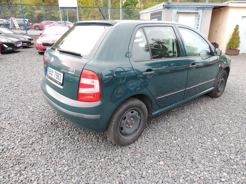 Škoda Fabia (2005) 1.2HTP,40kw,ČR,1majitel - fotka 4 z 33