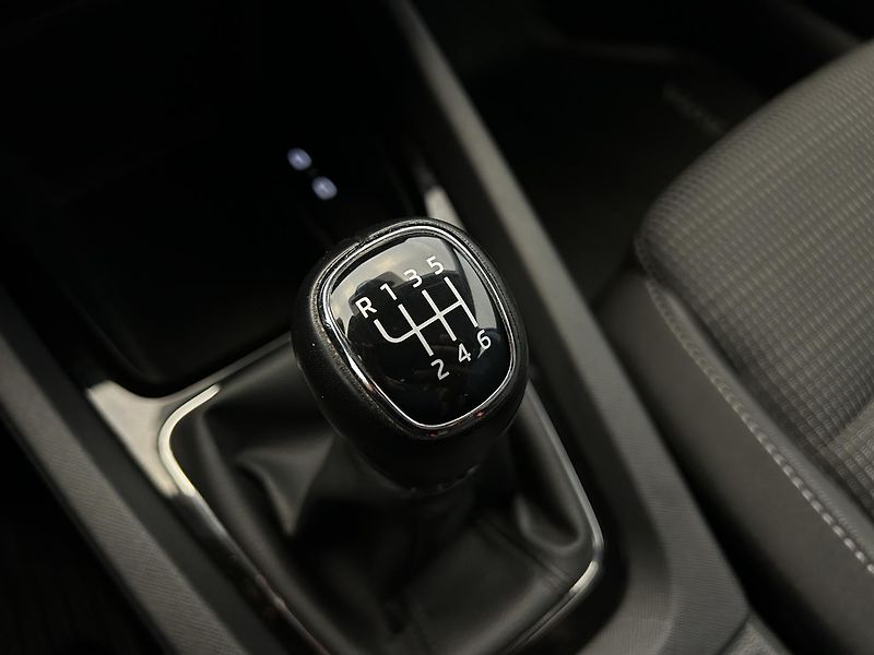 Škoda Octavia 2.0 TDI Ambition Plus Extra - fotka 14 z 22