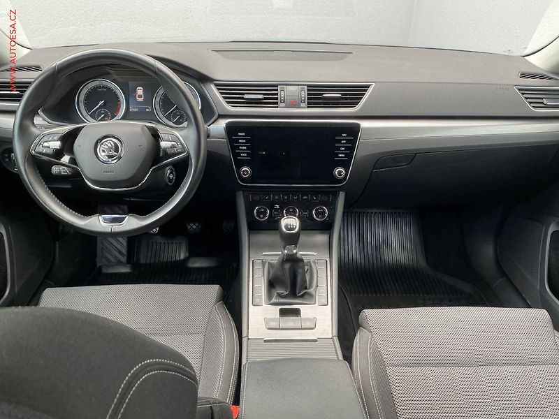 Škoda Superb (2020) 2.0 TDi, 1.maj,ČR, Style - fotka 8 z 20