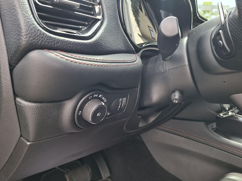 Dodge Durango (2021) 5,7L V8 4x4,Top výbava, 7 míst - fotka 19 z 31