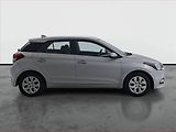 Hyundai i20 (2017) 1.2, Serv.kniha, Park. senzory - náhled 6