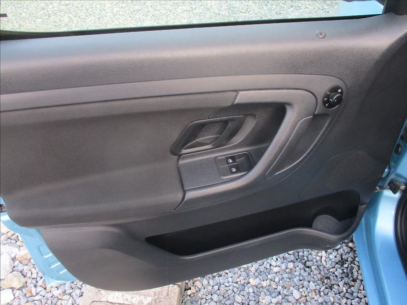 Škoda Roomster 1,2 TSI, klima, vyhř.sedadla, - fotka 12 z 21
