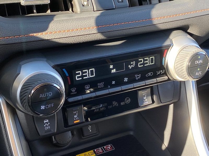 Toyota RAV4 2.5HSD, ČR, Adventure, 4x4 - fotka 23 z 33