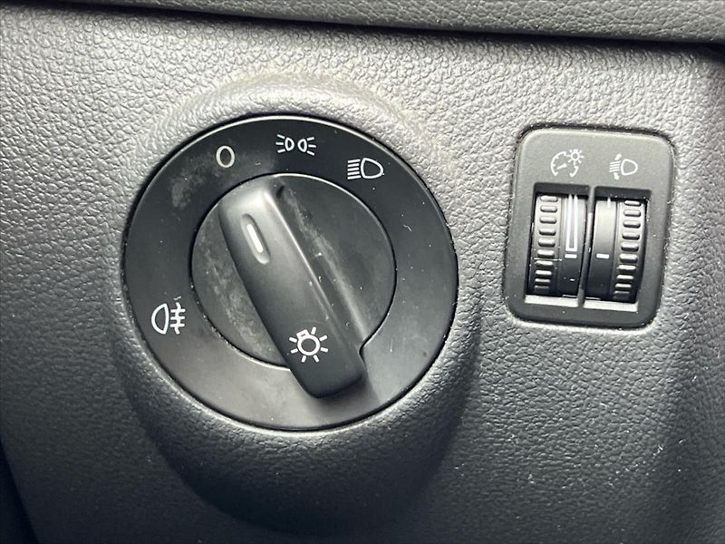 Volkswagen Golf Plus 1,9 TDi 66 kW TRENDLINE - fotka 19 z 23