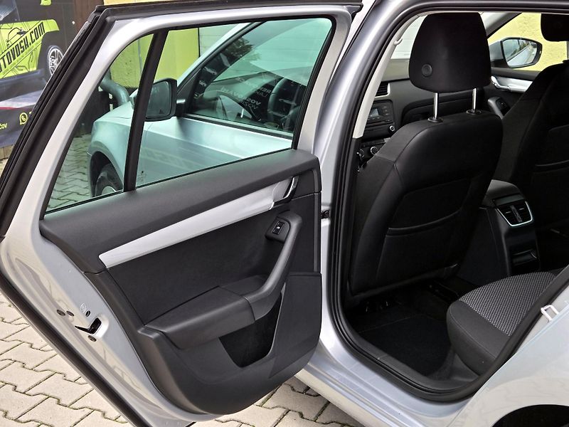 Škoda Octavia 1,2TSi DSG SERV.ŠKODA - fotka 17 z 47