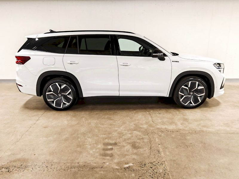 Škoda Kodiaq (2025) iV 1.5 TSI 150 kW DSG Sportlin - fotka 28 z 32