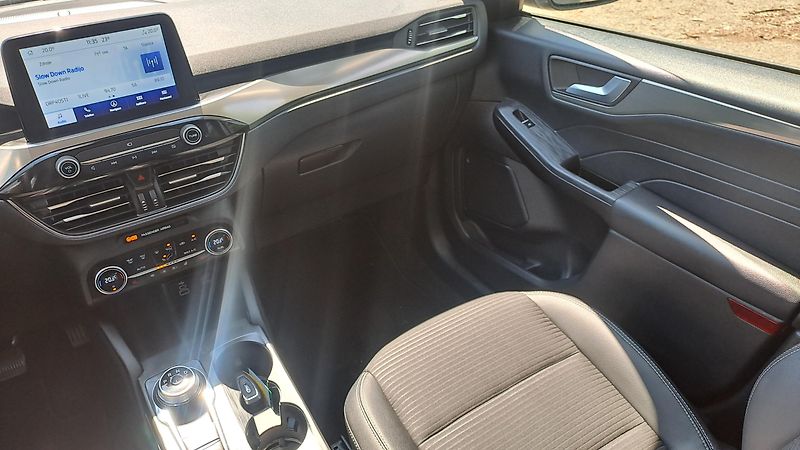 Ford Kuga 2.0 EcoBlue AWD Titanium X - fotka 18 z 33