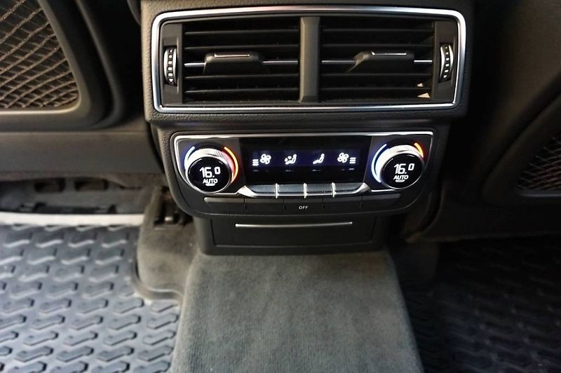 Audi Q7 (2016) S-LINE 3,0 TDI 200 kW - fotka 27 z 55