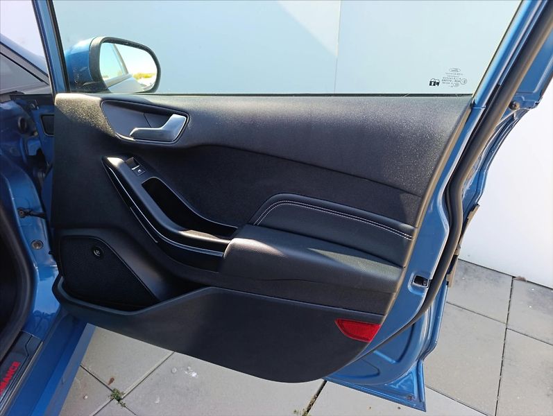Ford Fiesta 1,5 ST 147kW Kamera Performanc - fotka 24 z 34