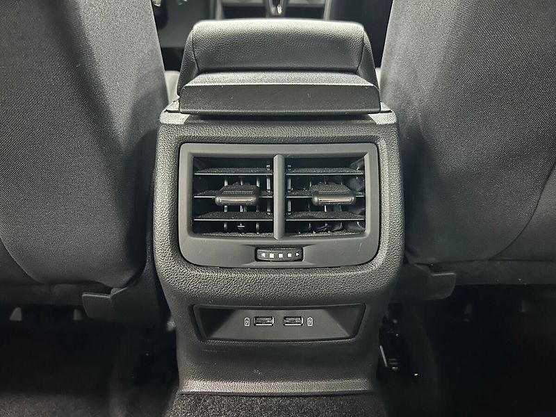 Seat Leon (2020) 1.5 TGI MAN 2020 | Záruka - fotka 29 z 50