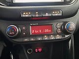 Kia Ceed (2016) 1.6 GDI, Navi, Tempomat - náhled 17