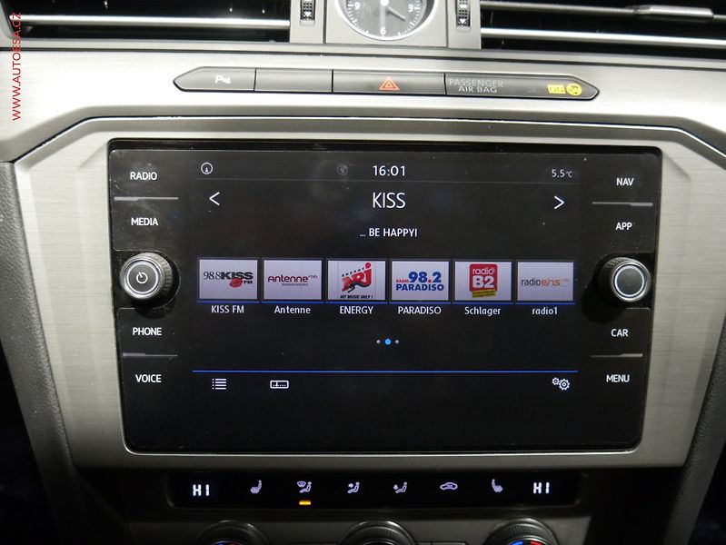Volkswagen Passat (2018) 2.0 TDi, Trend, DSG - fotka 13 z 18