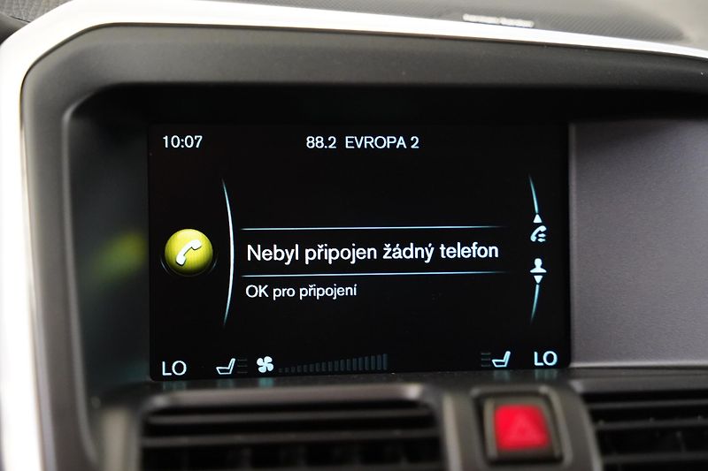 Volvo XC60 - fotka 17 z 25