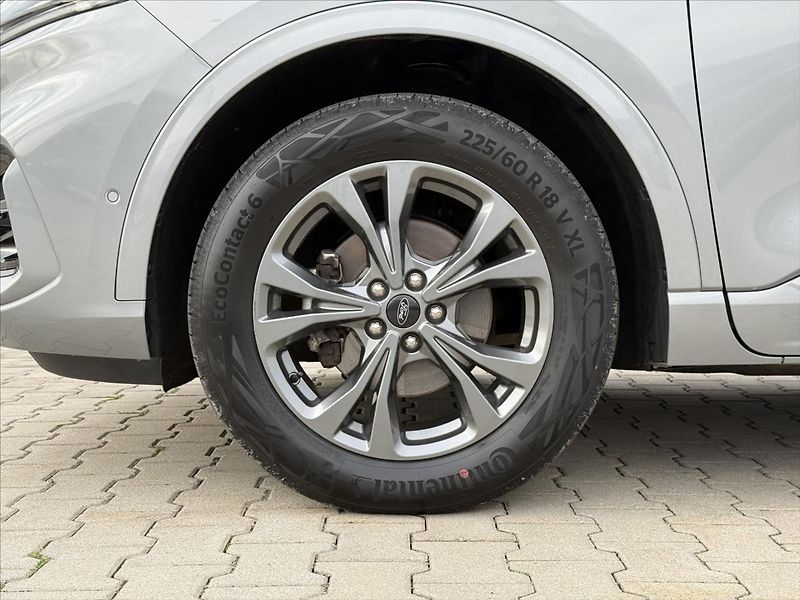Ford Kuga 2,5 HEV ST-Line AWD AUT - fotka 10 z 30