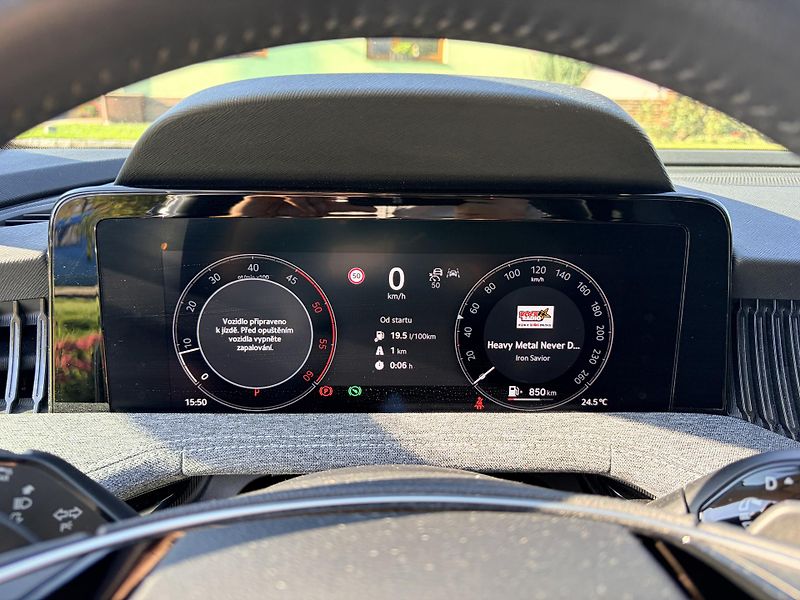 Škoda Superb SELECTION 2.0TDI 110KW DSG LED - fotka 26 z 68